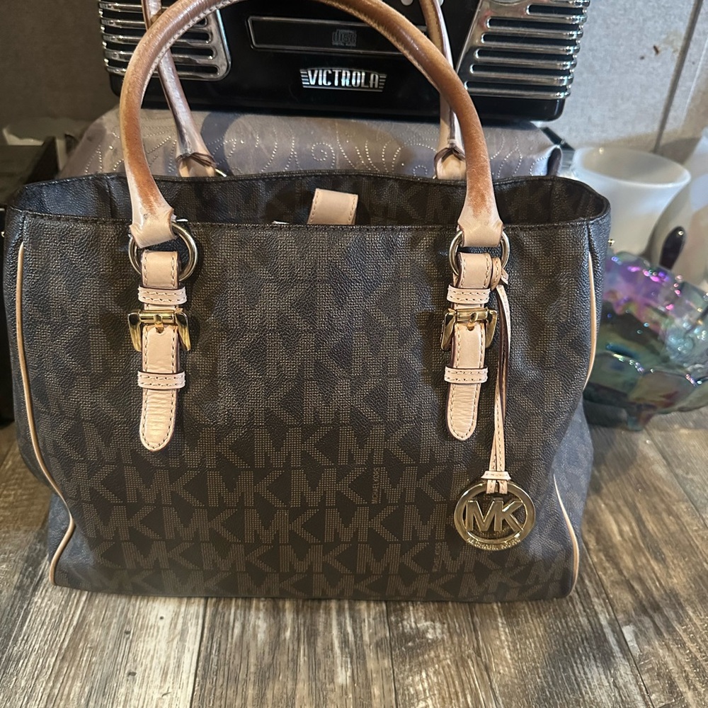 Michael Kors Monogram Bag
